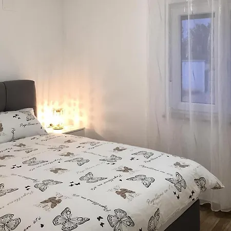 2 Bedroom Gorgeous In